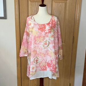 Serengeti Floral Tunic Top Women’s 1X Pink Coral Floral Print 3/4 Sleeve